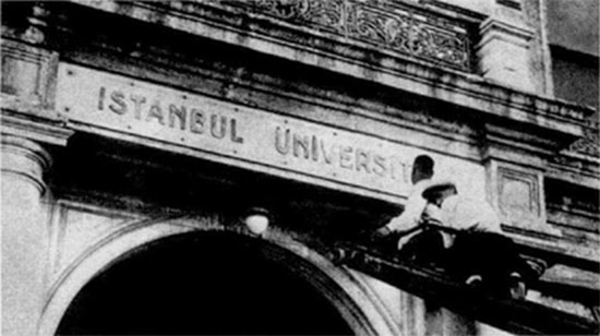 1933 universite reformuna bir bakis sarkac